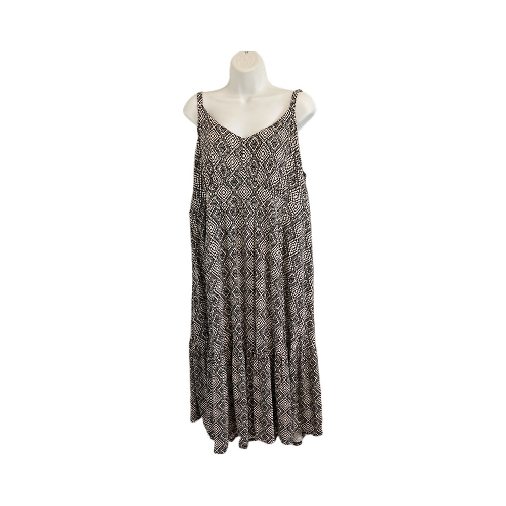 Torrid Super Soft Adjustable Strap Pockets Maxi Black Cream Size 3X Plus Size